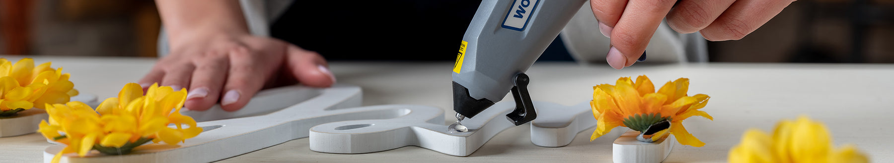 workpro-power tools-cordless mini glue gun