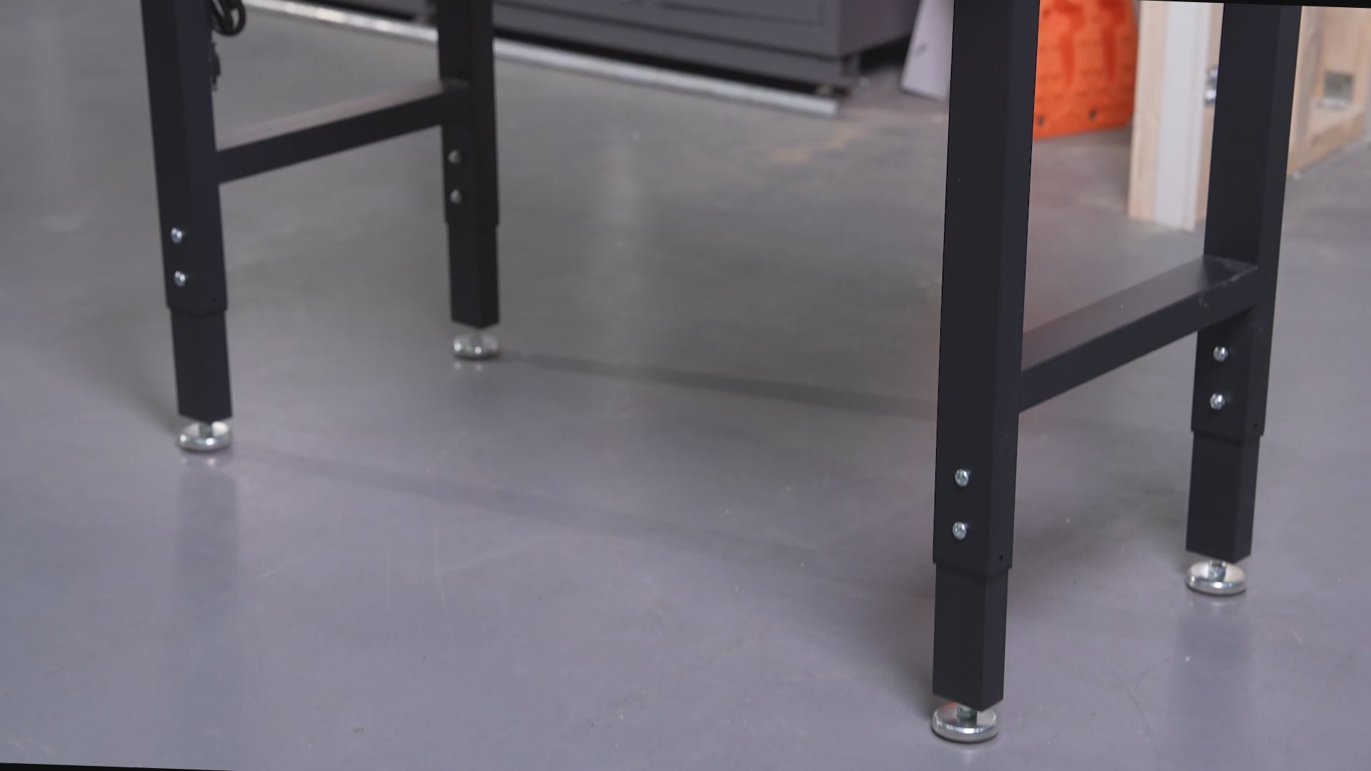 Load video: WORKPRO 48"x22" Adjustable Workbench 1500 LBS Load Capacity Hardwood Worktable with Power Outlets, Leveling Foot