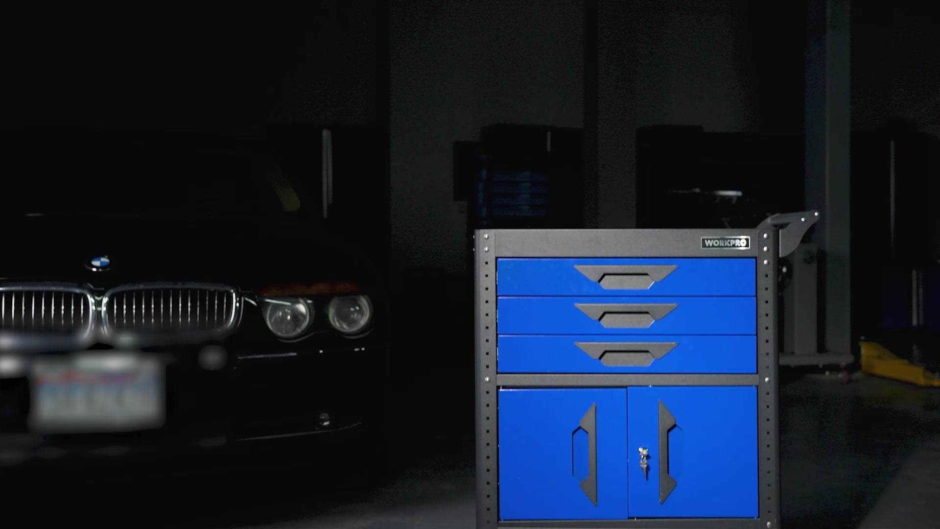 Load video: WORKPRO 27.5 Inch 3-Drawer Rolling Tool Chest with Wheels